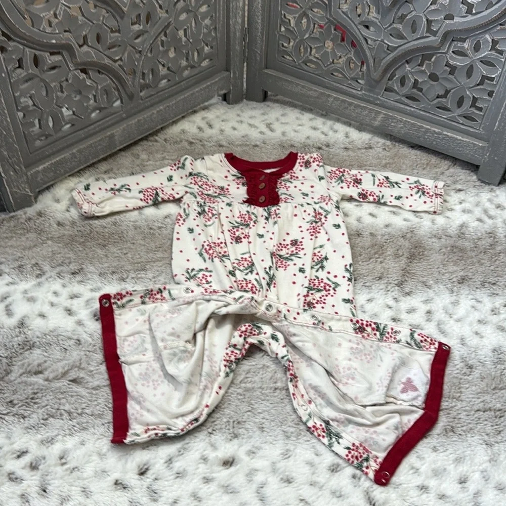Burt’s Bees Baby floral Holly Christmas jumpsuit girls 3-6 months holiday party